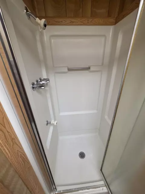Bath - 1205 E Lyons Ave #146, Spokane, WA 99208 photo 4 of 4