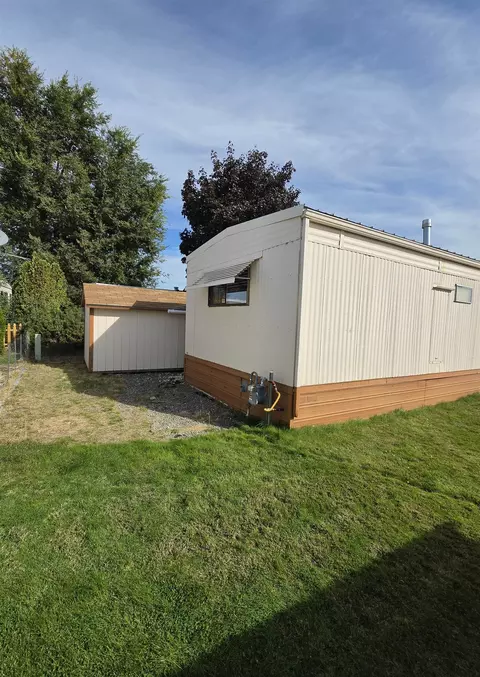 Exterior - 1205 E Lyons Ave #146, Spokane, WA 99208 photo 1 of 1