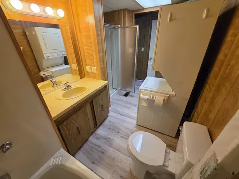 Bath - 1205 E Lyons Ave #146, Spokane, WA 99208 photo 1 of 4
