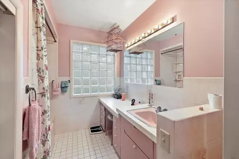 Bath - 1110 Excelsior Rd, Spokane, WA 99224 photo 3 of 3