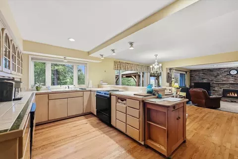 Kitchen - 1110 Excelsior Rd, Spokane, WA 99224 photo 2 of 3