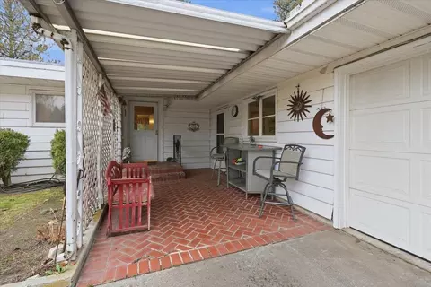 Exterior - 1110 Excelsior Rd, Spokane, WA 99224 photo 5 of 16