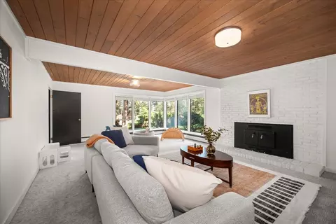 Living - 710 E 12th Ave, Spokane, WA 99202 photo 7 of 8