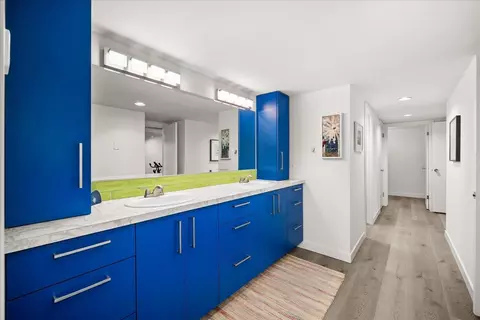 Bath - 710 E 12th Ave, Spokane, WA 99202 photo 2 of 2