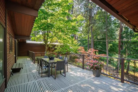 Exterior - 710 E 12th Ave, Spokane, WA 99202 photo 7 of 10