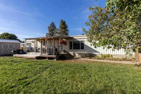 40414 N Newport Hwy # 34, Elk, WA 99009