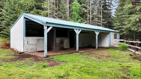 221 Harworth Rd, Newport, WA 99156