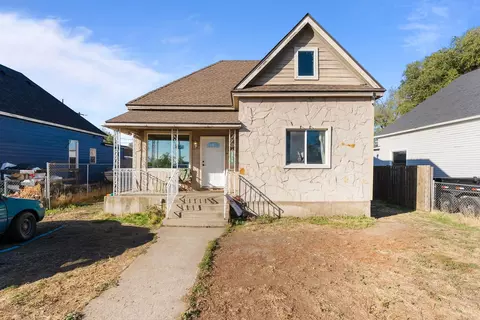 Exterior - 3515 E Broad Ave, Spokane, WA 99207 photo 3 of 13