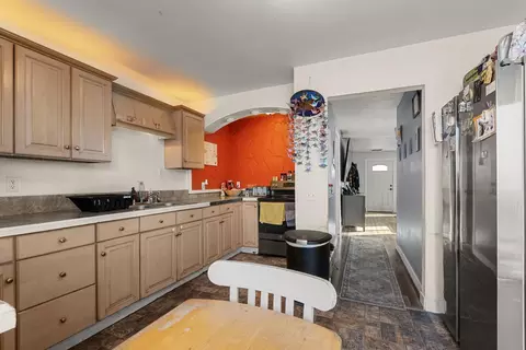 Kitchen - 3515 E Broad Ave, Spokane, WA 99207 photo 2 of 4