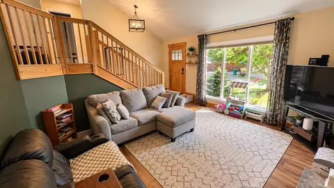 Living - 13017 E Longfellow Ave, Spokane Valley, WA 99216 photo 1 of 1