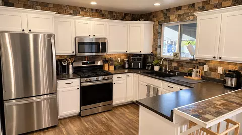 Kitchen - 13017 E Longfellow Ave, Spokane Valley, WA 99216 photo 1 of 1