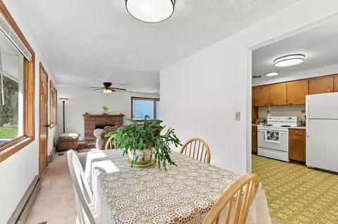 Dining - 13521 E 16th Ave, Spokane Valley, WA 99216 photo 2 of 2