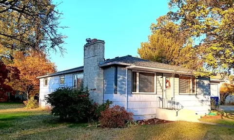 Exterior - 13521 E 16th Ave, Spokane Valley, WA 99216 photo 4 of 12