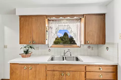 Kitchen - 13521 E 16th Ave, Spokane Valley, WA 99216 photo 5 of 5