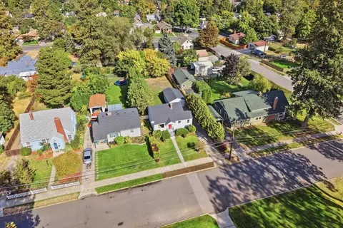 View/Area - 3017 E 18th Ave, Spokane, WA 99223 photo 2 of 10