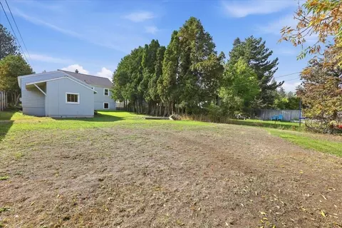 Exterior - 3017 E 18th Ave, Spokane, WA 99223 photo 4 of 7