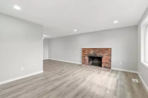 Living - 1823 E Joseph Ave, Spokane, WA 99208 photo 2 of 5