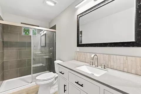 Bath - 1823 E Joseph Ave, Spokane, WA 99208 photo 1 of 2