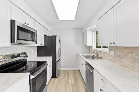 Kitchen - 1823 E Joseph Ave, Spokane, WA 99208 photo 3 of 5