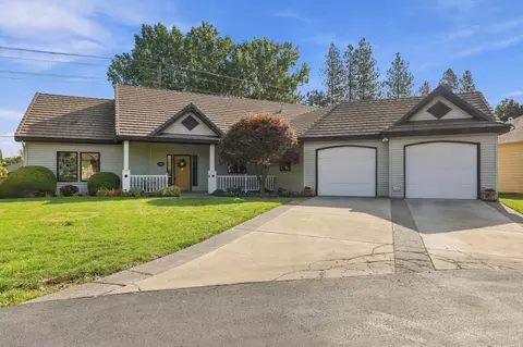 4921 S Woodfield Ln, Spokane, WA 99223