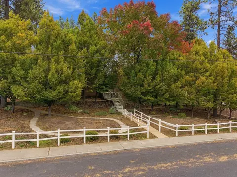 624 W 5th St, Cheney, WA 99004