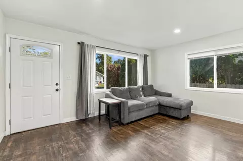 Living - 3614 E 29th Ave, Spokane, WA 99223 photo 1 of 2