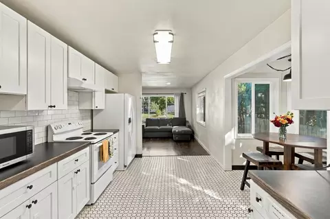 Kitchen - 3614 E 29th Ave, Spokane, WA 99223 photo 3 of 3