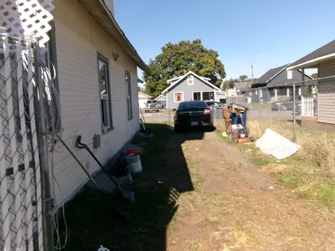 Exterior - 2520 E Sanson Ave, Spokane, WA 99217 photo 2 of 5