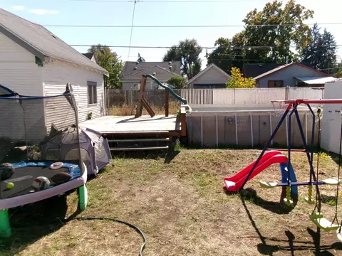 Exterior - 2520 E Sanson Ave, Spokane, WA 99217 photo 3 of 5