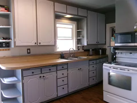 Kitchen - 2520 E Sanson Ave, Spokane, WA 99217 photo 1 of 3