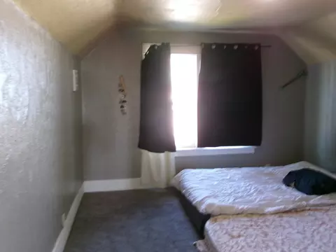 Bedroom - 2520 E Sanson Ave, Spokane, WA 99217 photo 2 of 2