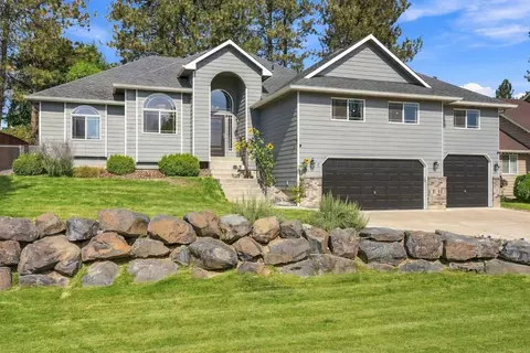 Exterior - 705 E Upper Terrace Ln, Colbert, WA 99005 photo 4 of 9