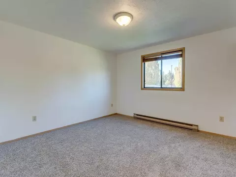 Bedroom - 11922 E 24th Ave, Spokane Valley, WA 99206 photo 1 of 7