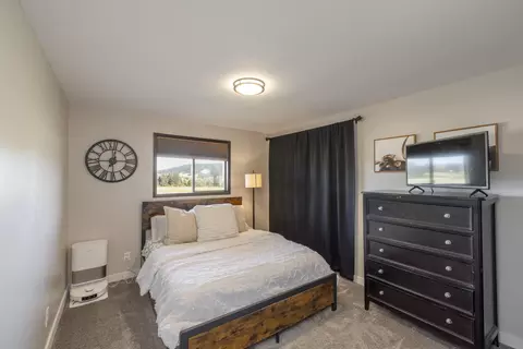 Bedroom - 8001 E Woolard Rd, Colbert, WA 99005 photo 1 of 3