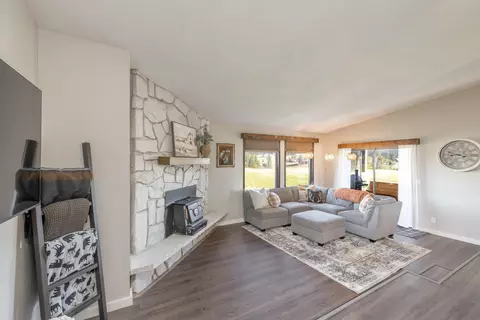 Living - 8001 E Woolard Rd, Colbert, WA 99005 photo 1 of 1