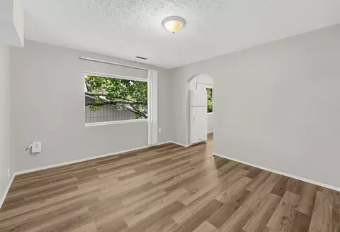 Living - 2718 E 5th Ave, Spokane, WA 99202 photo 2 of 3