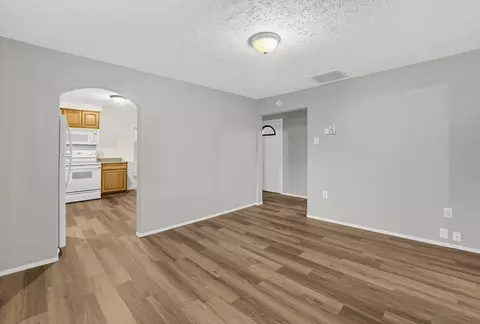 Living - 2718 E 5th Ave, Spokane, WA 99202 photo 1 of 3