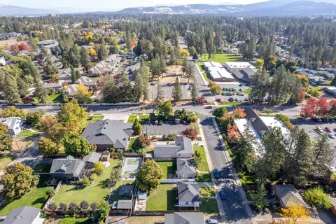 View/Area - 1321 E 33rd Ave, Spokane, WA 99203 photo 8 of 15