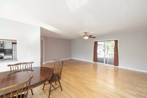 Living - 1321 E 33rd Ave, Spokane, WA 99203 photo 3 of 5