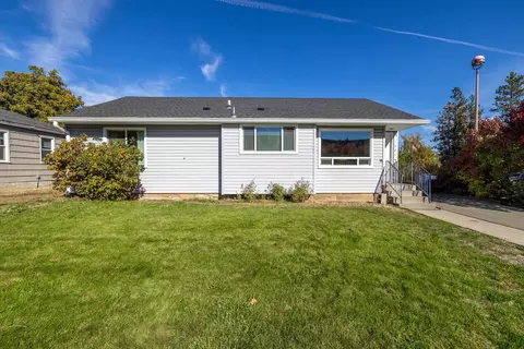 Exterior - 1321 E 33rd Ave, Spokane, WA 99203 photo 2 of 10