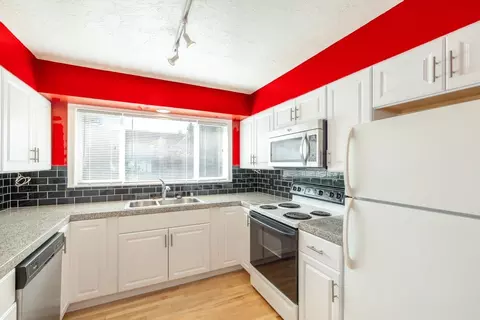 Kitchen - 1321 E 33rd Ave, Spokane, WA 99203 photo 1 of 2