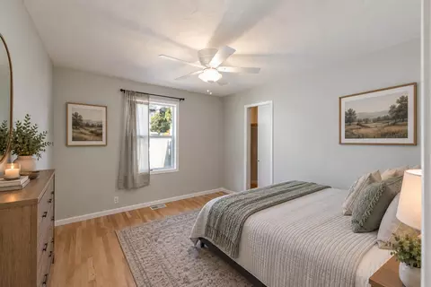 Bedroom - 1321 E 33rd Ave, Spokane, WA 99203 photo 2 of 4