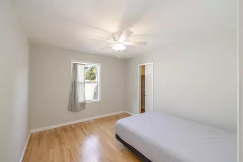 Bedroom - 1321 E 33rd Ave, Spokane, WA 99203 photo 4 of 4