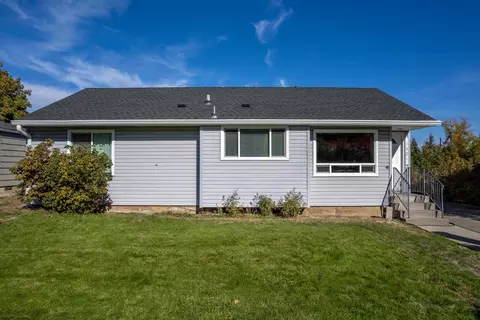 Exterior - 1321 E 33rd Ave, Spokane, WA 99203 photo 3 of 10