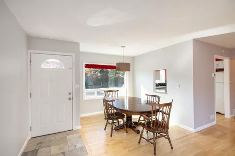 Entry Way - 1321 E 33rd Ave, Spokane, WA 99203 photo 1 of 1