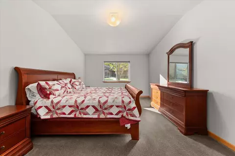 Bedroom - 13116 N Mill Rd, Spokane, WA 99208 photo 4 of 4