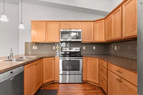 Kitchen - 13116 N Mill Rd, Spokane, WA 99208 photo 4 of 4