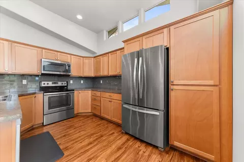 Kitchen - 13116 N Mill Rd, Spokane, WA 99208 photo 3 of 4