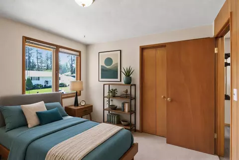 Bedroom - 25 E Salmon Ave, Spokane, WA 99218 photo 1 of 3