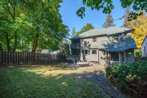 Exterior - 1114 E 19th Ave, Spokane, WA 99203 photo 3 of 4